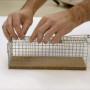 CAUSSADE CARNASSB NASSE E RAT SOCLE BOIS ET GRILLAGE ULTRA RESISTANT, REUTILISABLE | INTERIEUR ET EXTERIEUR