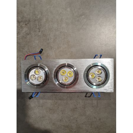 3 SPOTS ENCASTRABLE LUMITEK 3X3X1W LED EMBALLAGE DEFECTUEUX